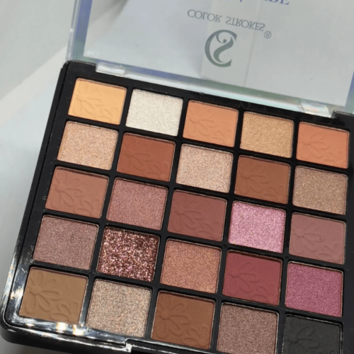 Colour Strokes Eyeshadow Palette 25 Colour