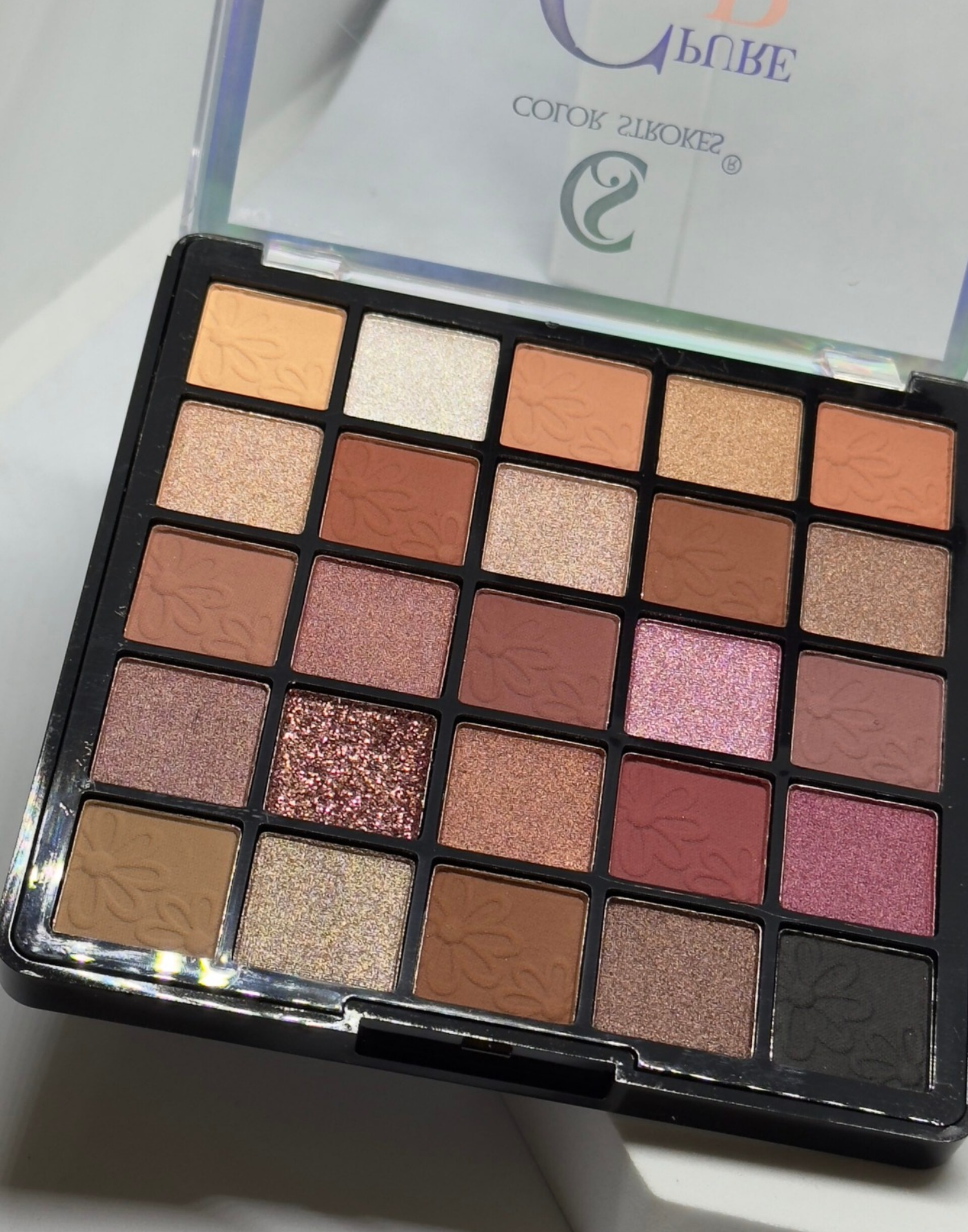 Colour Strokes Eyeshadow Palette 25 Colour Colour Stroker EyeShadow Palette 25 Colour