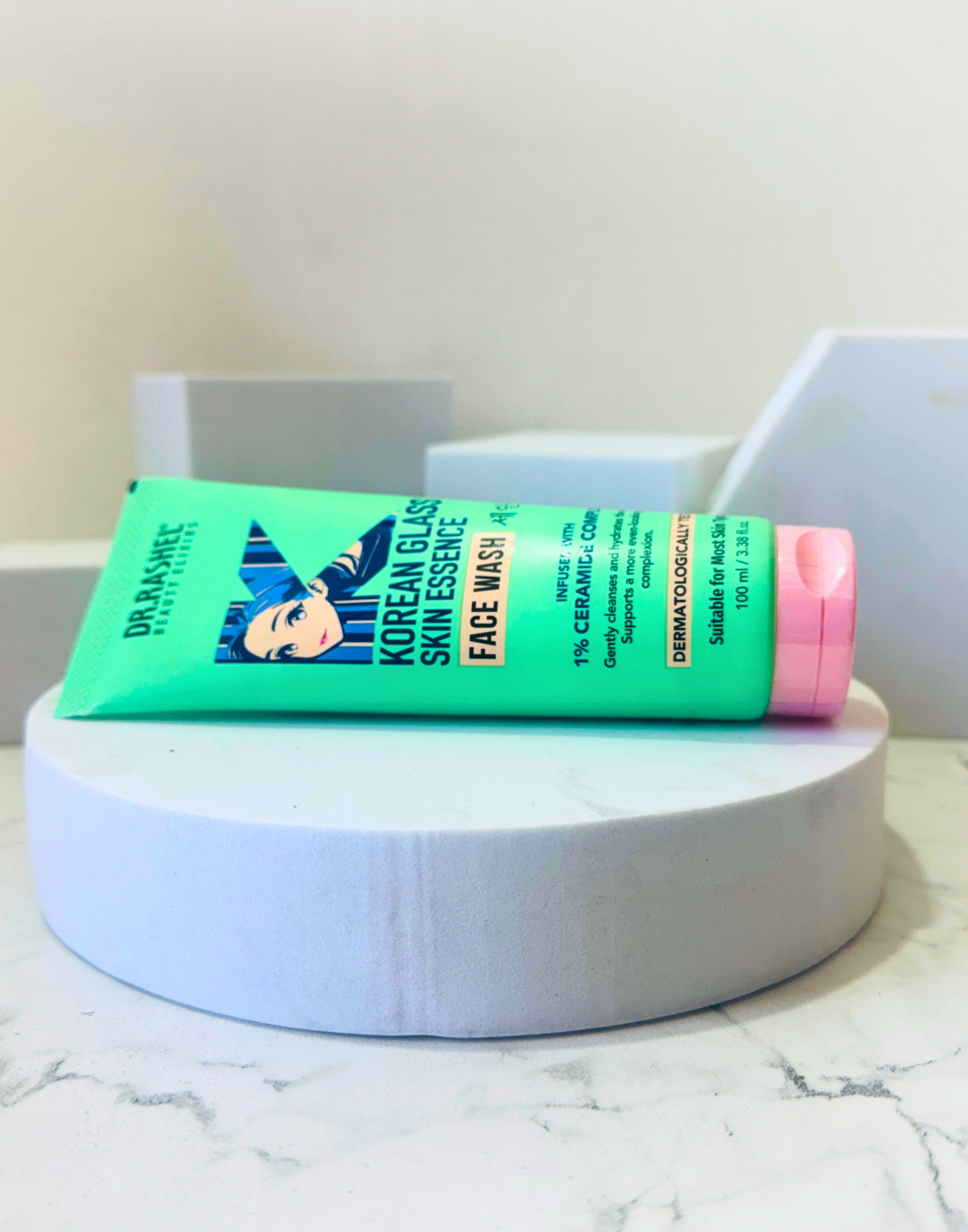 Korean Glass Skin Essence Face Wash 2